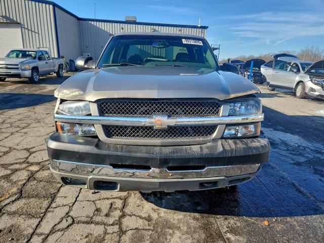 Chevrolet Silverado K2500 Heavy Duty Image 3