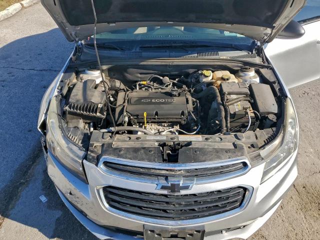 Chevrolet Cruze Ls Image 12