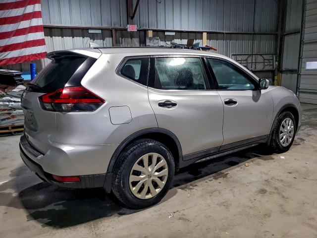 Nissan Rogue S Image 2