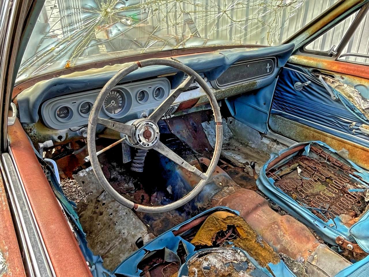 Ford Mustang Image 5