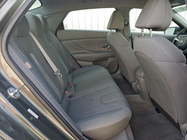 Hyundai ELANTRA Sel Image 8