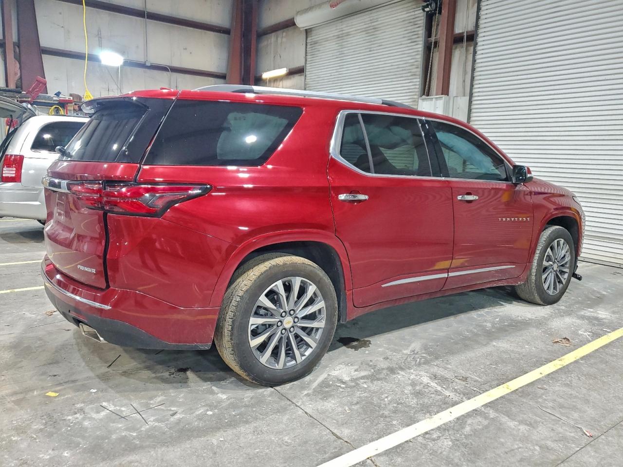 Chevrolet Traverse Premier Image 2