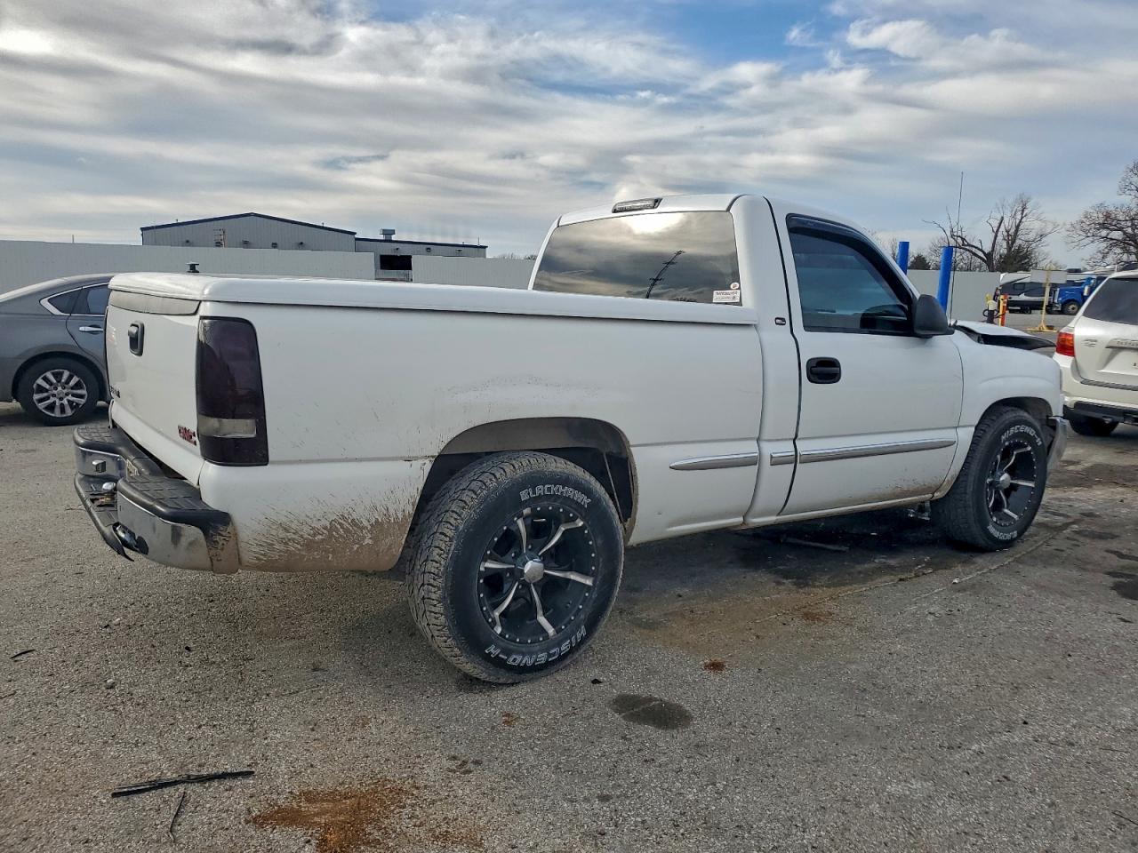 GMC Sierra C1500 Image 7