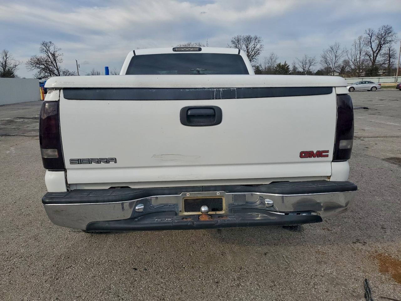 GMC Sierra C1500 Image 9