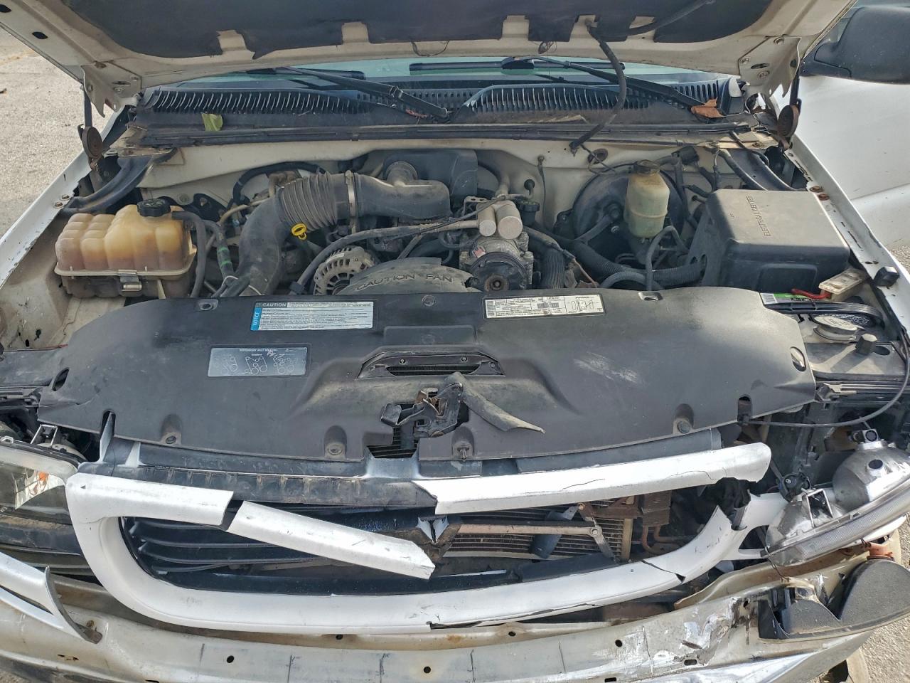 GMC Sierra C1500 Image 3