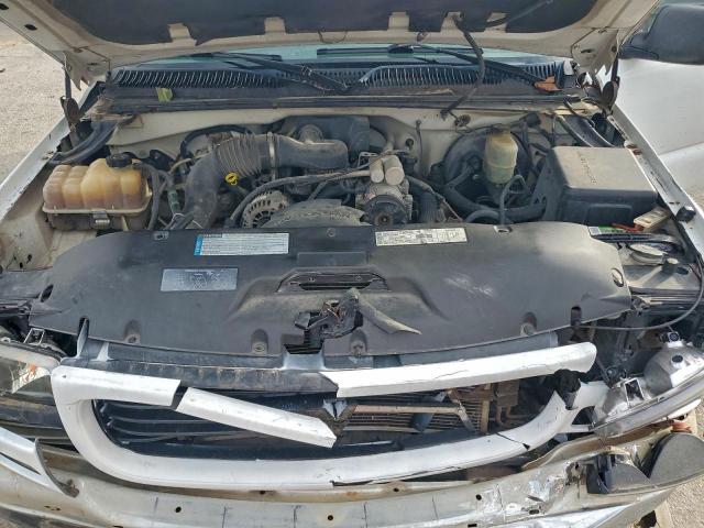 GMC Sierra C1500 Image 3