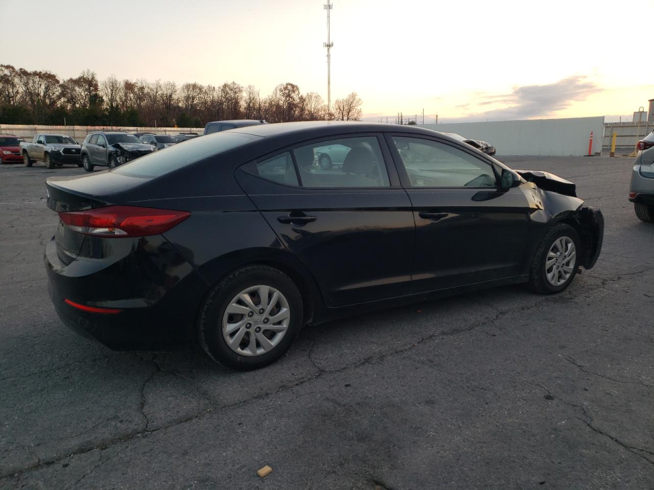 Hyundai ELANTRA Se Image 9