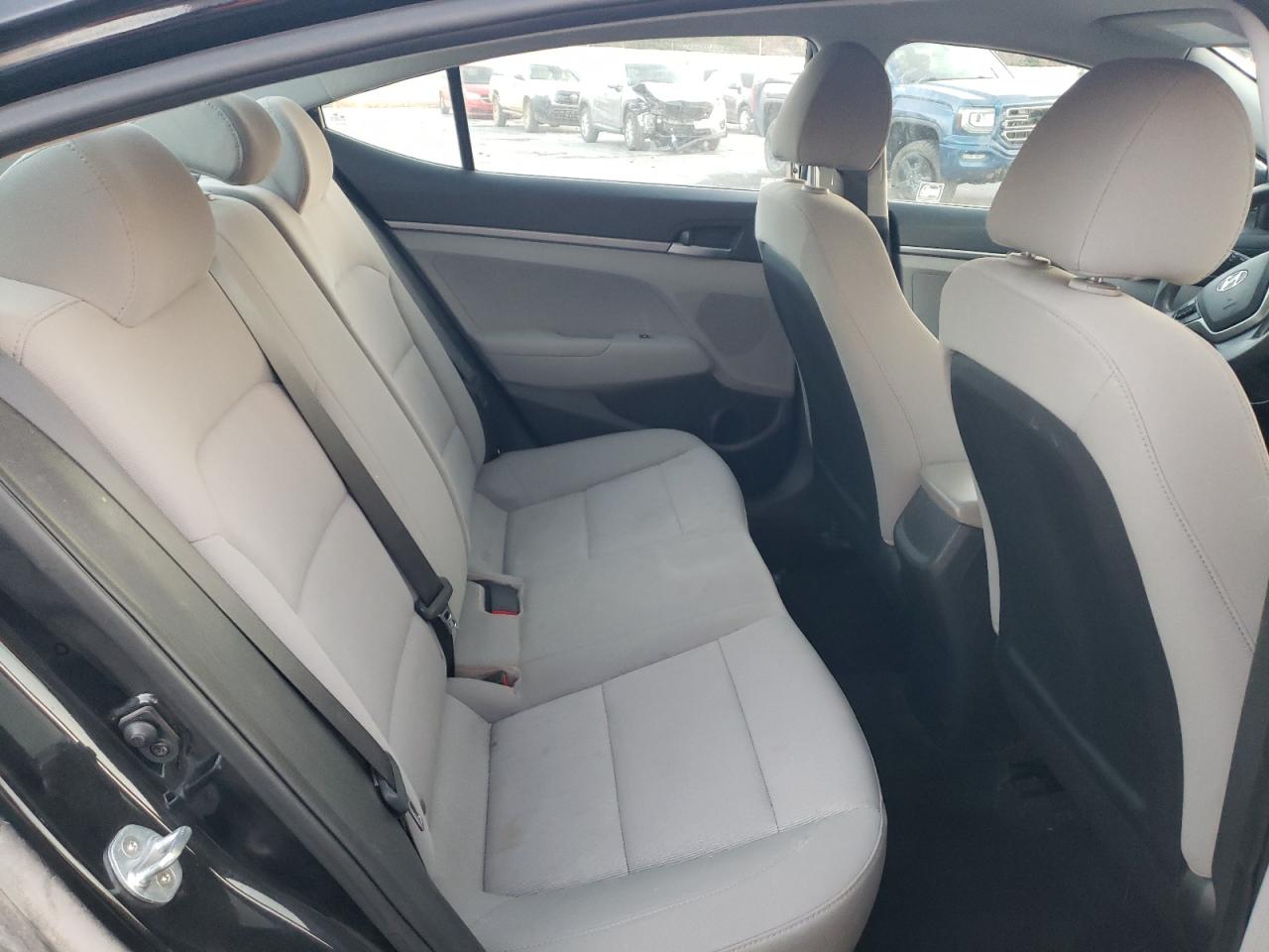 Hyundai ELANTRA Se Image 12