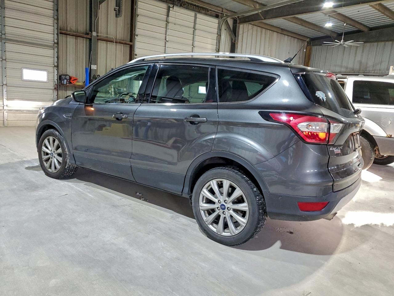 Ford Escape Titanium Image 8