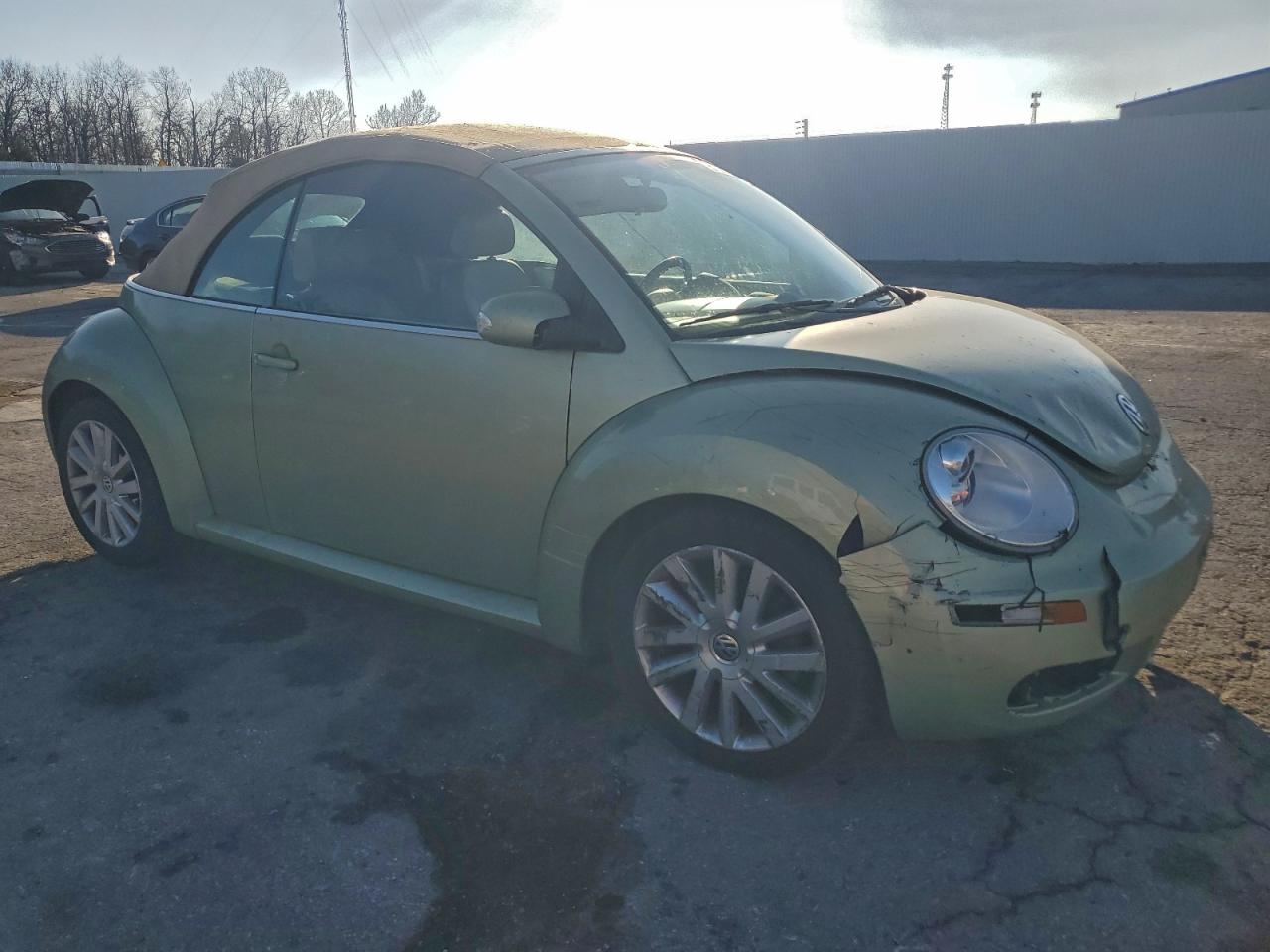 Volkswagen Beetle Convertible Se Image 9