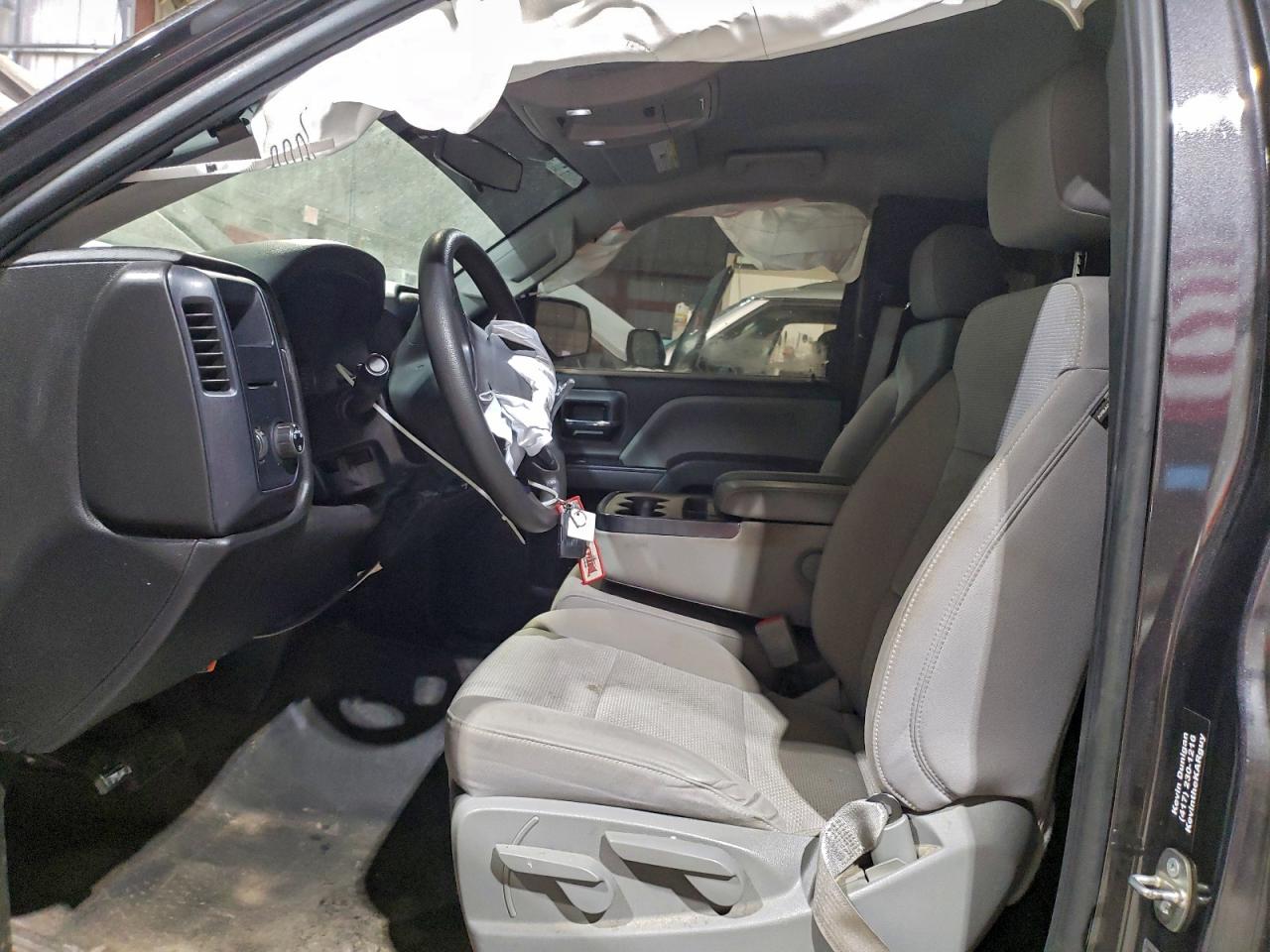 Chevrolet Silverado C1500 Image 6