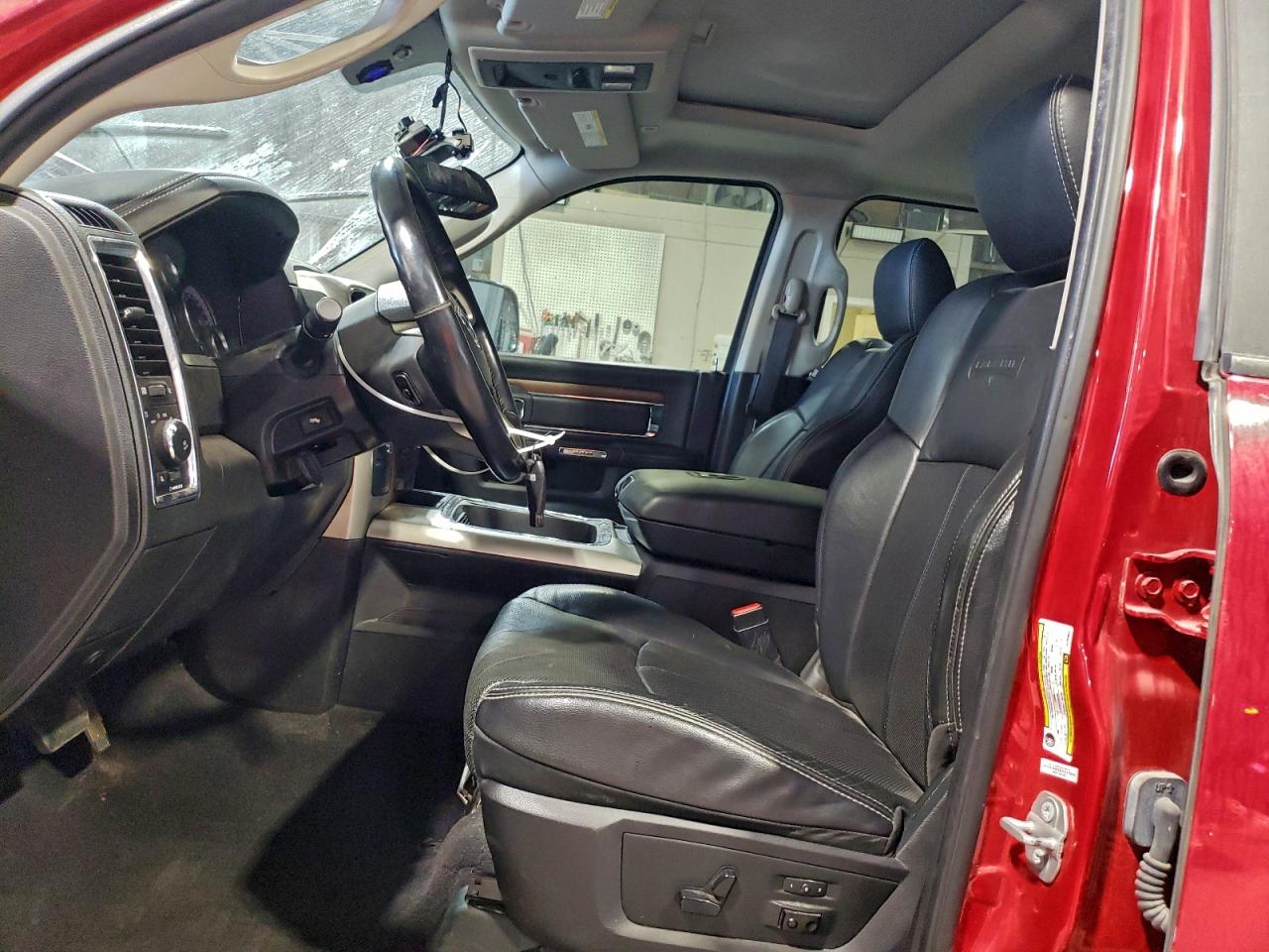 Ram 3500 Laramie Image 6