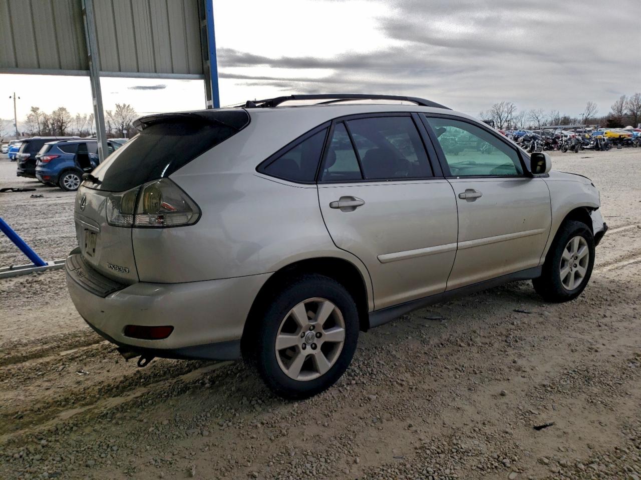 Lexus RX 330 Image 4