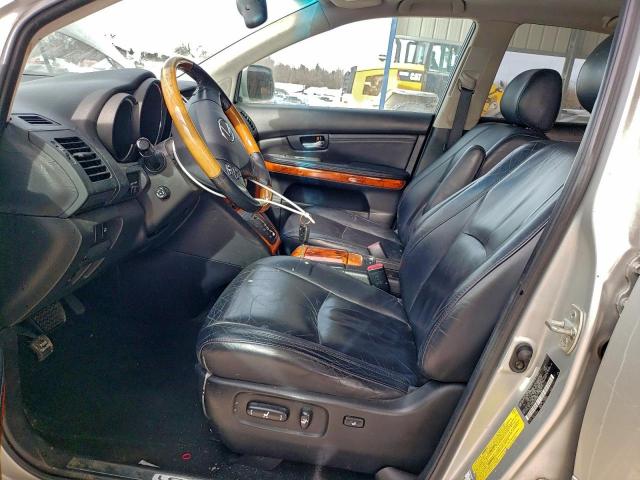 Lexus RX 330 Image 2
