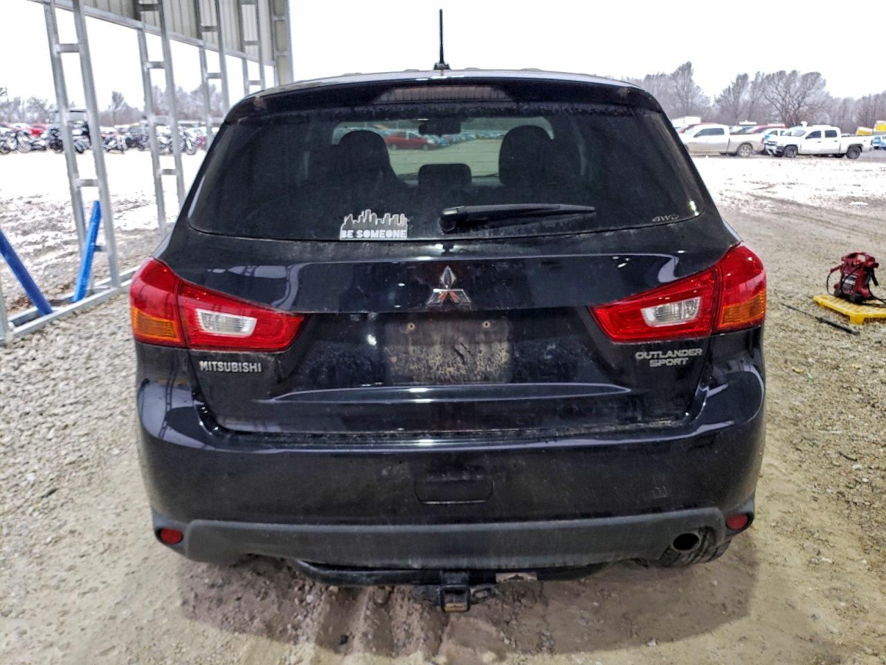 Mitsubishi Outlander Se Image 3
