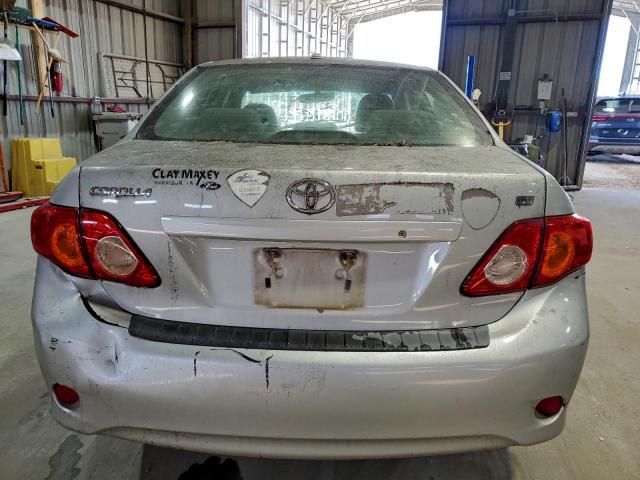 Toyota Corolla Base Image 11