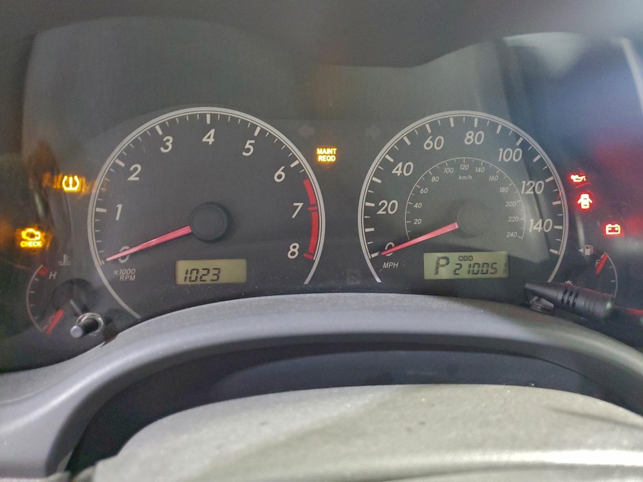 Toyota Corolla Base Image 9