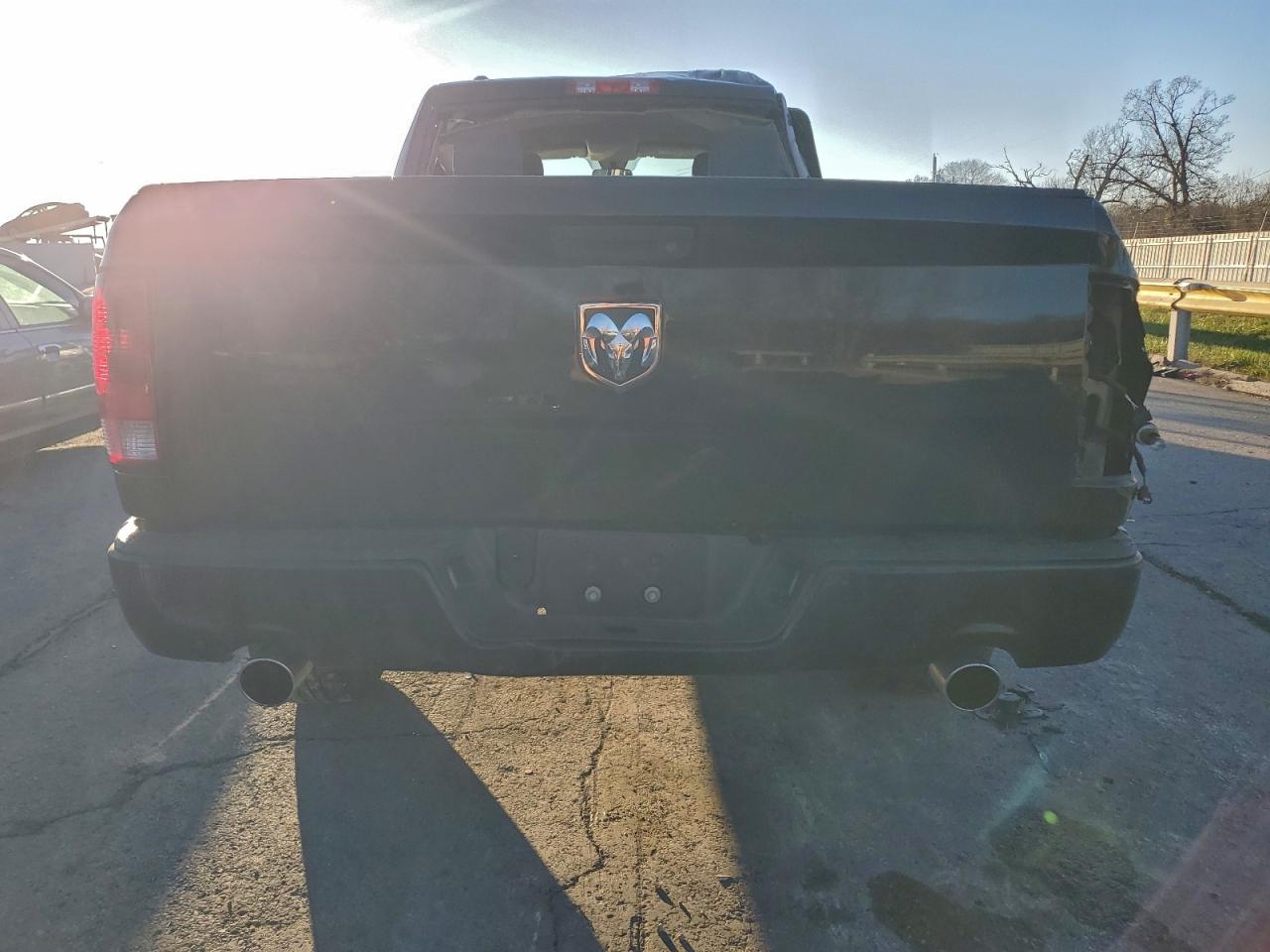 Ram 1500 St Image 12